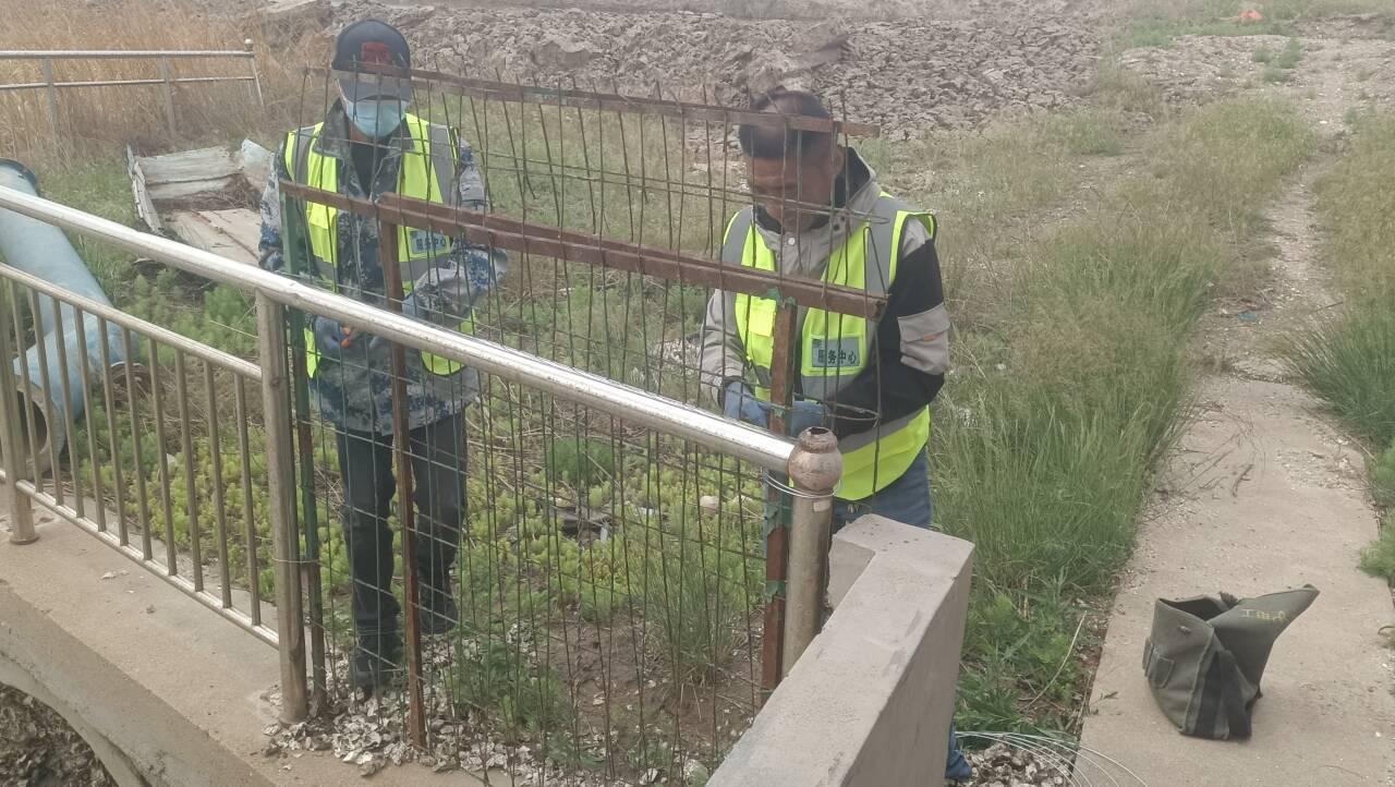 5.8服务中心泵站维修护栏